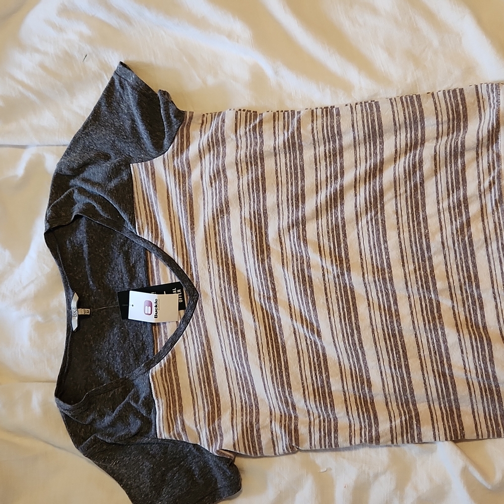 Bke women's shirt sz m